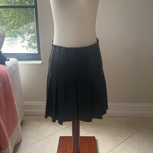 Social Tourist Skirt